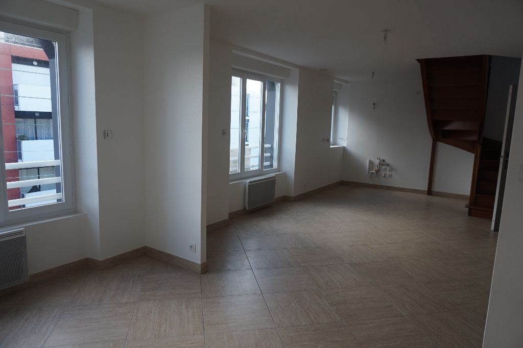 T.3 DUPLEX Auray Centre-Ville 67 m2/105 m² T.3 DUPLEX Auray Centre-Ville 67 m2/105 m²
