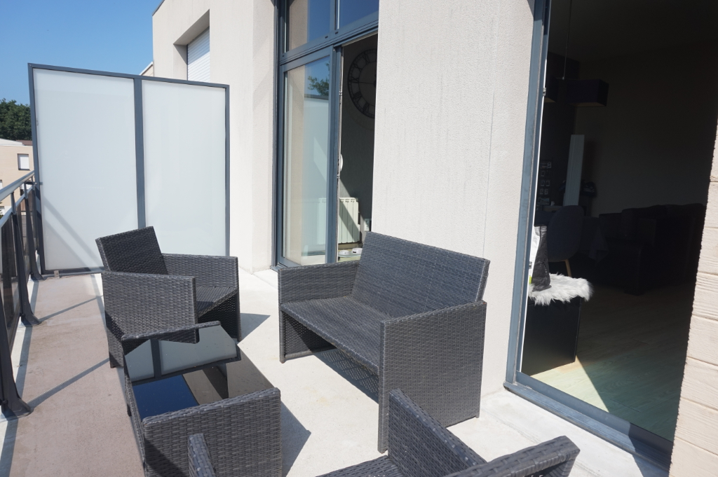 AURAY - APPARTEMENT T.3 - 63 m² AURAY - APPARTEMENT T.3 - 63 m²