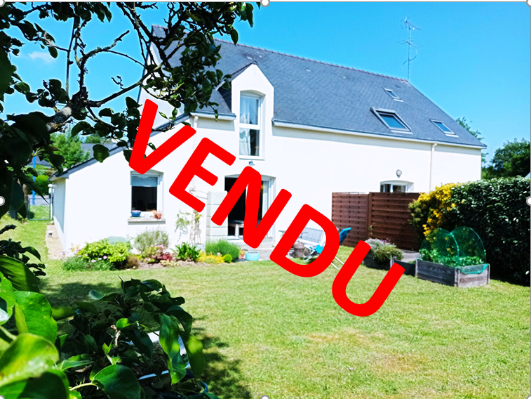 PLUNERET MAISON T.4 - 79 m² PLUNERET MAISON T.4 - 79 m²