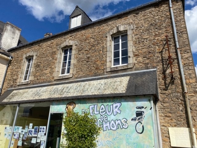 MAISON T.5 GARE AURAY MAISON T.5 GARE AURAY