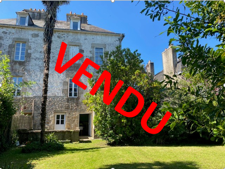 MAISON DE VILLE AURAY CENTRE VILLE -144 m² MAISON DE VILLE AURAY CENTRE VILLE -144 m²