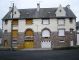 PAIMPOL - IMMEUBLE IDEALEMENT SITUE - 3 APPARTEMENTS
