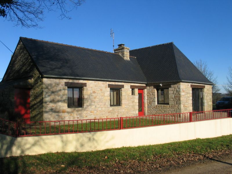 R�gion Glomel-Propri�t� en pierre � usage d'habitation