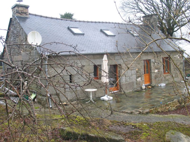 R�gion Ploun�vez-Quintin, long�re enti�rement r�nov�e sur environ 865m� de terrain