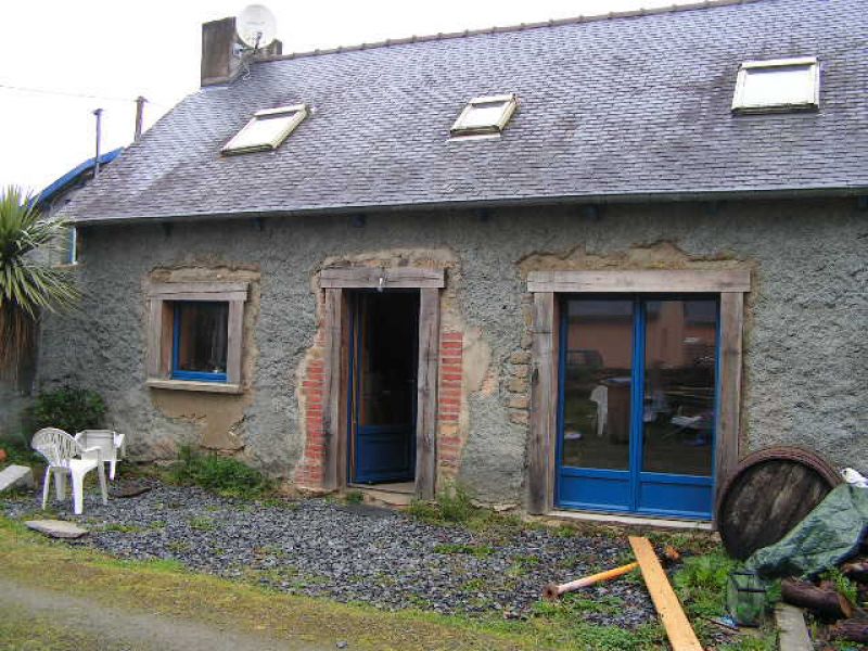 PLEGUIEN - MAISON EN PIERRE  A VENDRE