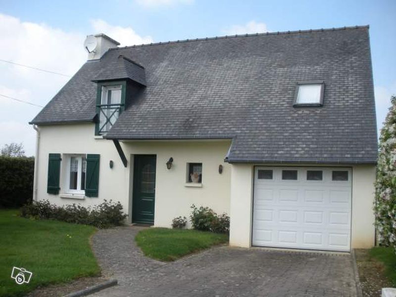 PLOUAGAT, maison traditionnelle � vendre