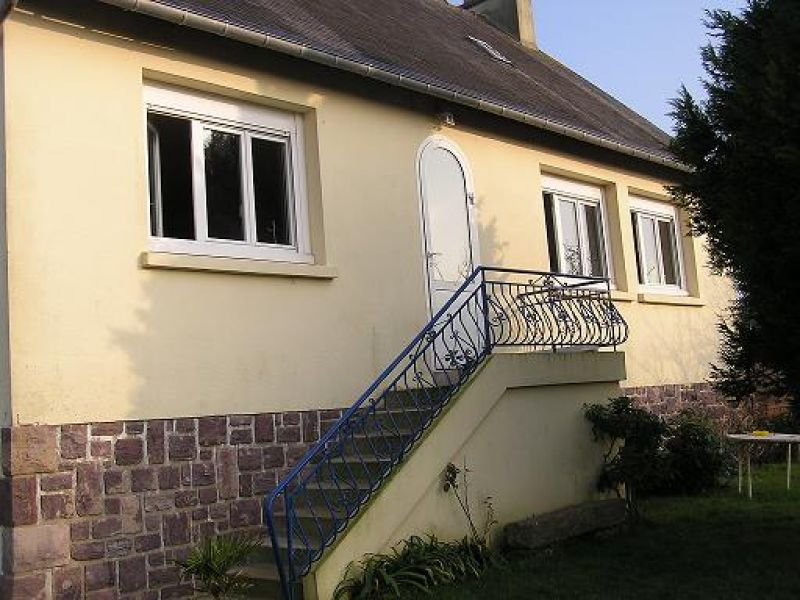 PLOUHA - A LOUER MAISON, 3 CHBRES