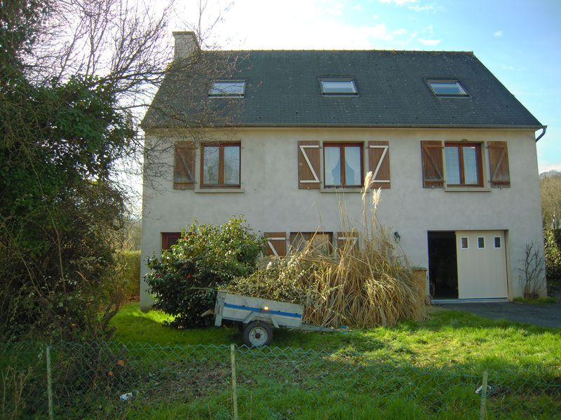 PLERIN, maison traditionnelle � vendre