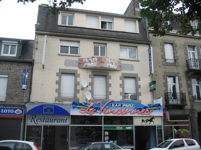 ST BRIEUC, IMMEUBLE A VENDRE,