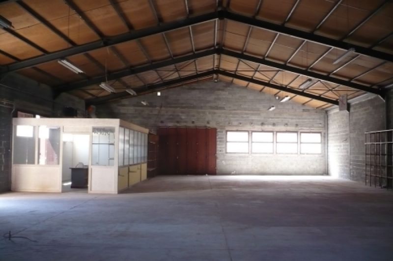 PERIGUEUX CENTRE : LOCAL COMMERCIAL
