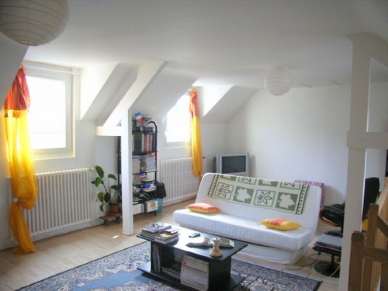 Maison de ville offrant possibilit� commerce ou profession lib�rale