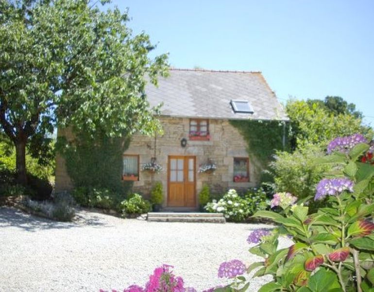 Secteur Collin�e: Ravissante maison dans belle campagne vallon�e