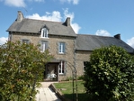 10 mns from PLEMET: Elegant family home in the village centre