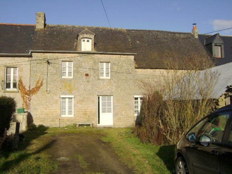 Secteur Pl�lan: Belle maison de pays � moderniser
