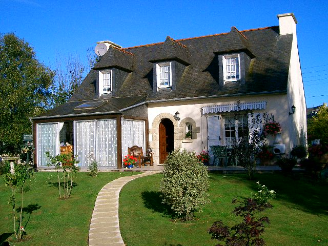 Secteur Jugon: belle n�o bretonne avec vues sur lac