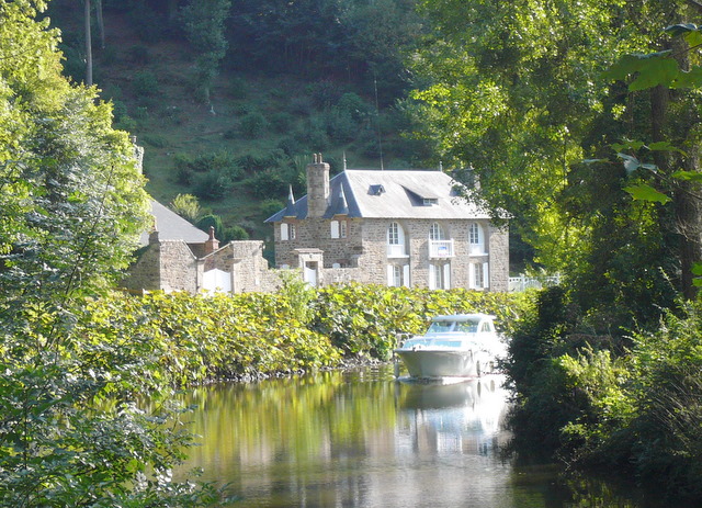 Bord de Rance: situation exceptionelle pour cette propri�t� de caract�re