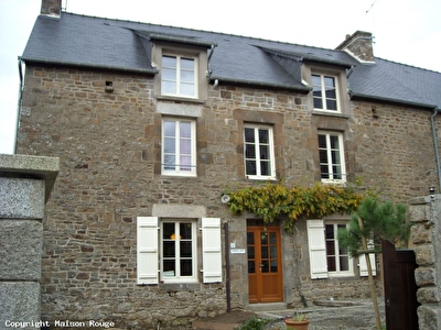 maison en pierre a 50 m de la rance a 8 km de dinan