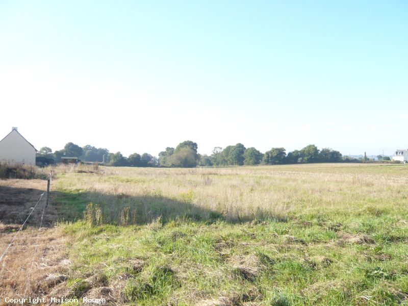 TERRAIN 1000 M� HORS LOTISSEMENT.