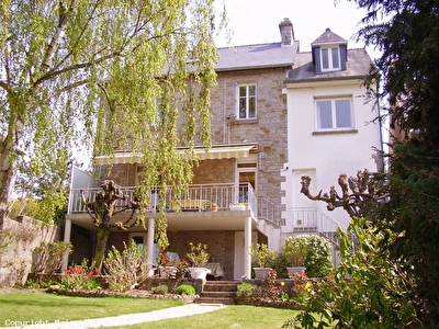 MAISON DE VILLE  REF 15323