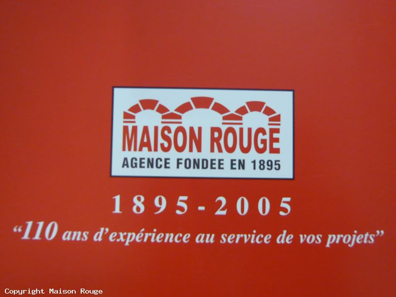 TERRAIN CONSTRUCTIBLE DE 677 M� BORNE
