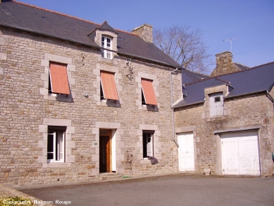MAISON EN PIERRES PROCHE DINAN -REF 13083