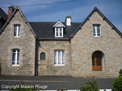 MAISON CENTRE DE PLANCOET
