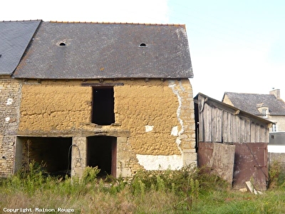 ANCIENNE GRANGE A RENOVER SUR 400 M�