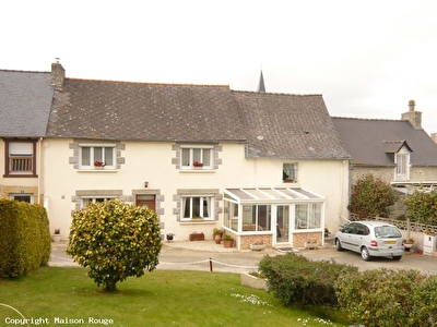MAISON DE PAYS CENTRE BOURG