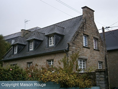 MAISON DE VILLE