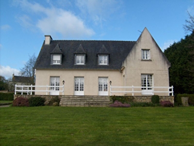 Maison A LA SORTIE DE PLANCOET