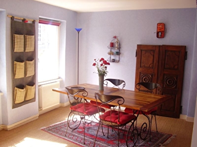 DINAN HISTORIQUE. APPARTEMENT T3 DUPLEX-