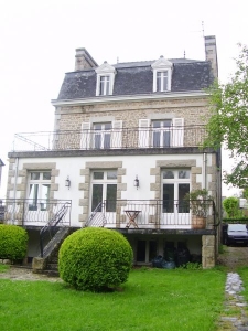 MAISON BOURGEOISE DINAN REF 12777