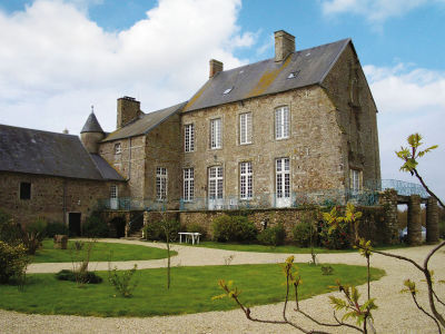 CHATEAU DES XVIe ET XVIIIe SIECLES AU COEUR DU BOCAGE