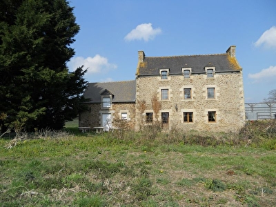 PROCHE PLANCOET MAISON DE MAITRE