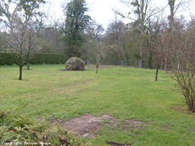 TERRAIN CONSTRUCTIBLE PROCHE MER