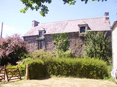 MAISON A RENOVER PROCHE DE DINAN