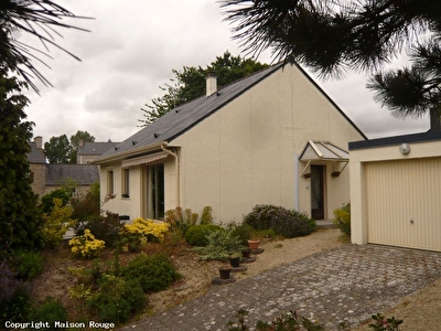 PAVILLON DE PLAIN PIED SUR 865 M�