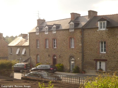MAISON EN PIERRES AVEC JARDIN DE 662M�