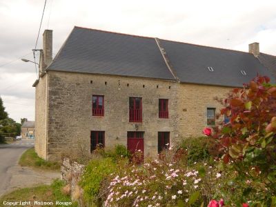 Ancienne maison en pierres � finir de r�nover
