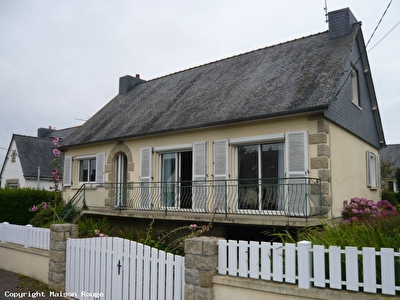 MAISON TRADITIONNELLE SUR 512 M� DE JARDIN
