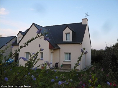 MAISON CONTEMPORAINE SUR 460 M�
