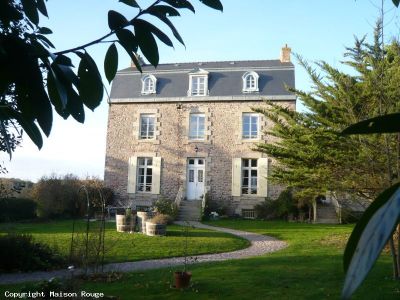 MAISON BOURGEOISE DE 300 M� SUR UN PARC DE 8000M�