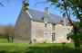MAISON EN PIERRES DU 17 �me  SUR UN PARC ARBORE DE 5700 M�