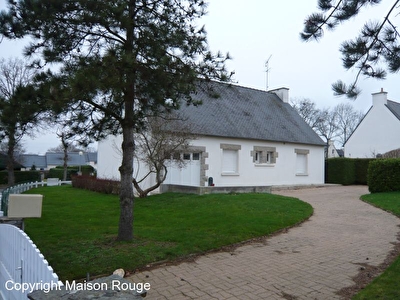 MAISON TRADITIONNELLE SUR 837 M� CLOS.