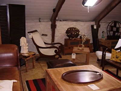 DINAN PAS DE PORTE DE 200 M2 REF 11 578