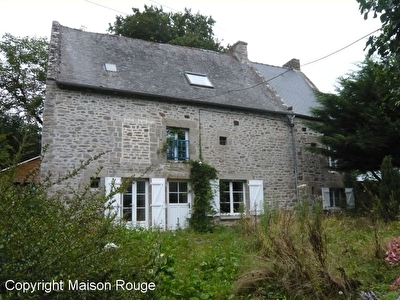 MAISON EN PIERRES RENOVEE SUR 1200 M� DE TERRAIN