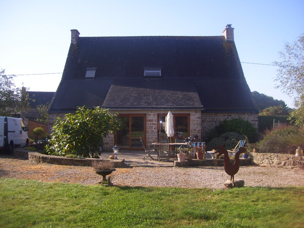 RIA d'ETEL - Locoal-Mendon - Maison en pierres aux beaux volumes - 3 chambres avec jardin RIA d'ETEL - Locoal-Mendon - Maison en pierres aux beaux volumes - 3 chambres avec jardin