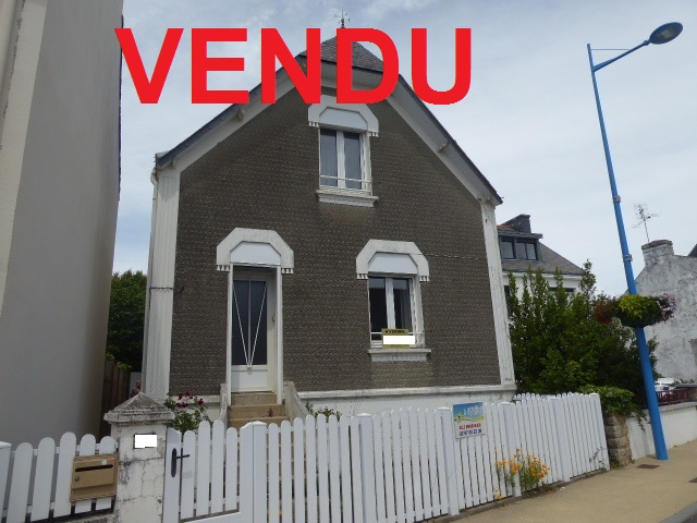 Maison de pays à rénover 90 m² MORBIHAN SUD 56410 ETEL dépendances ET terrain de 447m² Maison de pays à rénover 90 m² MORBIHAN SUD 56410 ETEL dépendances ET terrain de 447m²