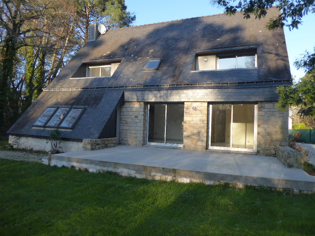 56400 MORBIHAN SUD Maison Ploemel 5 pièce(s) 158 m² Golf de Saint laurent 4 chambres dont 1 en rdc terrain de 1530m² 56400 MORBIHAN SUD Maison Ploemel 5 pièce(s) 158 m² Golf de Saint laurent 4 chambres dont 1 en rdc terrain de 1530m²