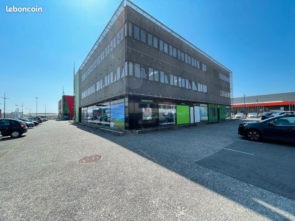 Local commercial Brest 200 m2 Port de commerce. Local commercial Brest 200 m2 Port de commerce.